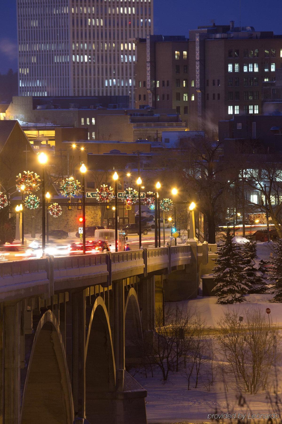 Holiday Inn Saskatoon Downtown By Ihg Bagian luar foto